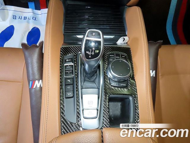 BMW X6 2018 — photo 12