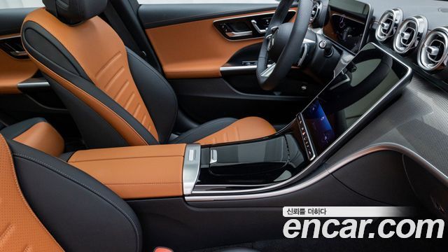 Mercedes-Benz C-Class 2026 — photo 9