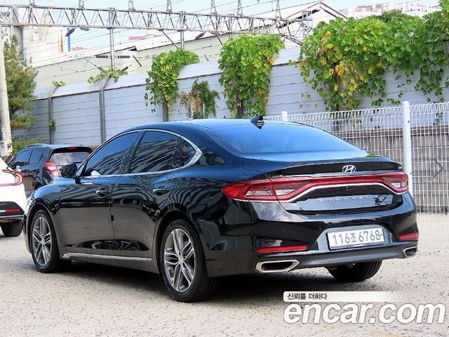 Hyundai Grandeur 2018 — photo 3