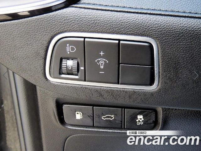Hyundai Grandeur 2018 — photo 12