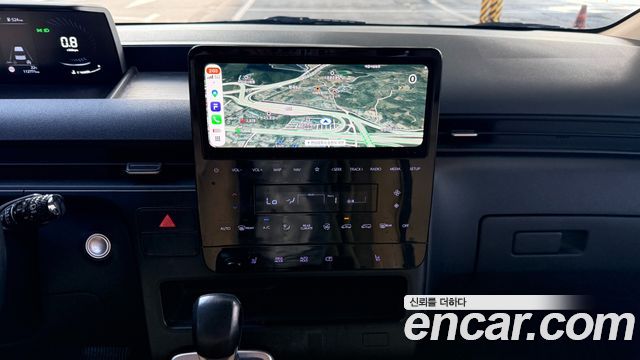 Hyundai Staria 2023 — photo 13