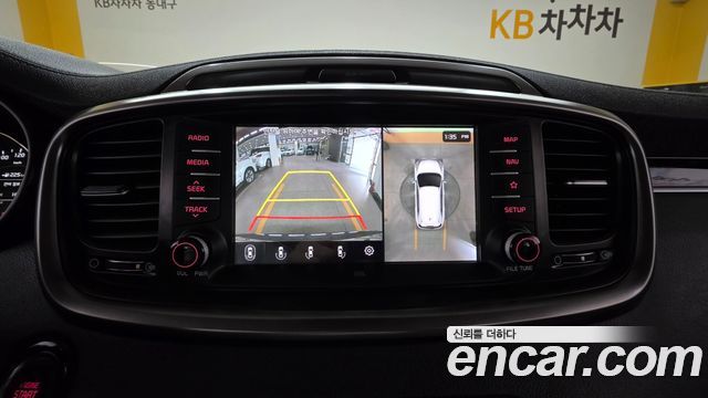 Kia Sorento 2019 — photo 17