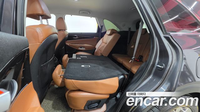 Kia Sorento 2019 — photo 19
