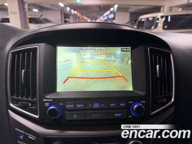 Hyundai Starex 2019 — photo 10