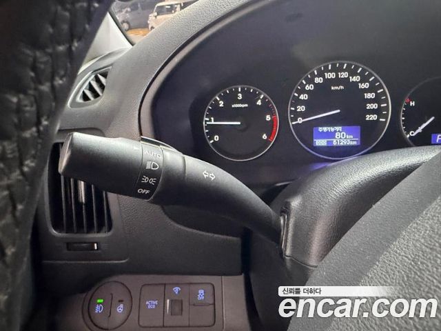 Hyundai Starex 2019 — photo 11