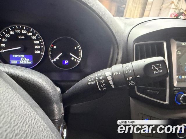 Hyundai Starex 2019 — photo 12