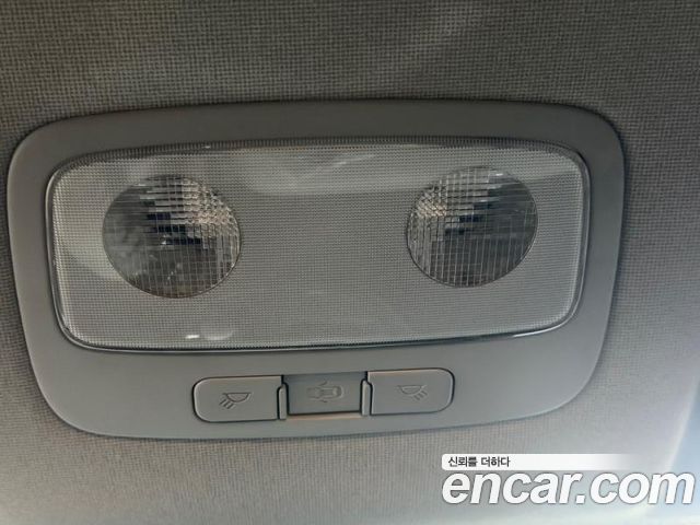 Hyundai Starex 2019 — photo 15