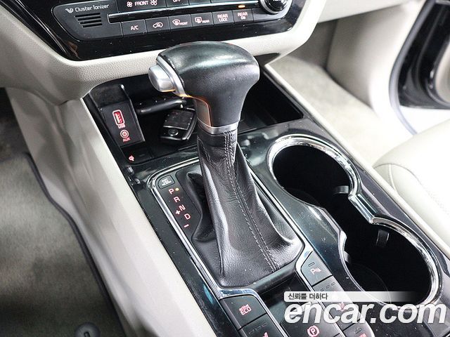Kia Canival 2019 — photo 10