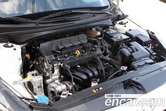 Hyundai AVANTE 2021 — photo 16
