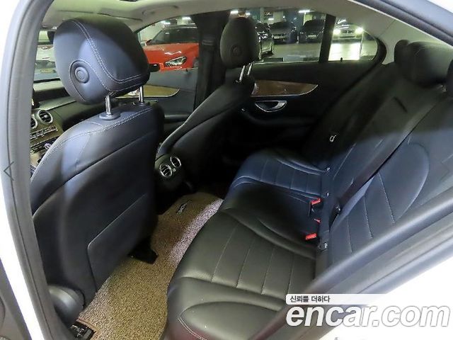 Mercedes-Benz C-Class 2017 — photo 7