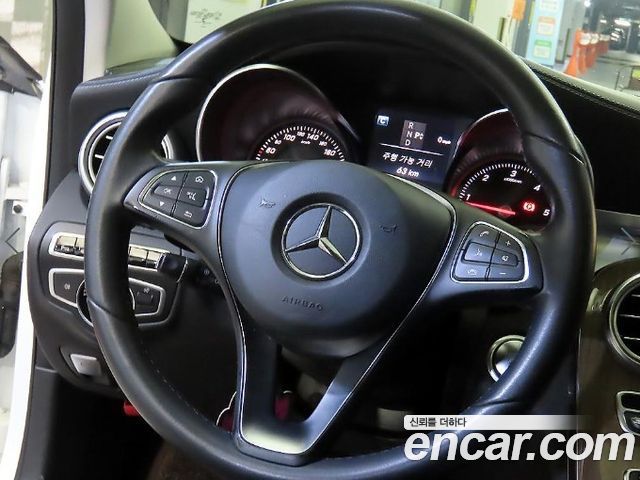 Mercedes-Benz C-Class 2017 — photo 8