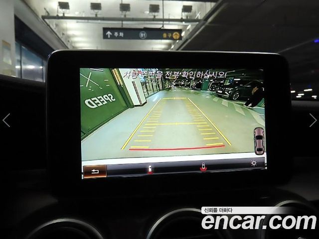 Mercedes-Benz C-Class 2017 — photo 14