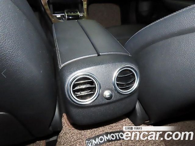 Mercedes-Benz C-Class 2017 — photo 16