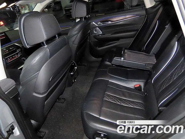BMW Gran Turismo 2022 — photo 7