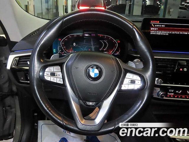 BMW Gran Turismo 2022 — photo 8