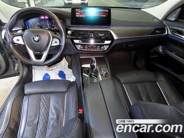 BMW Gran Turismo 2022 — photo 10