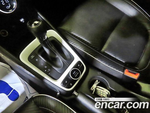 Hyundai Venue 2020 — photo 12