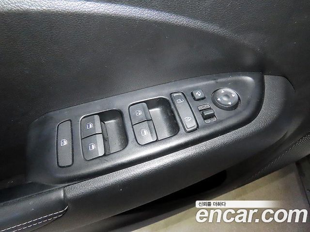 Hyundai Venue 2020 — photo 13