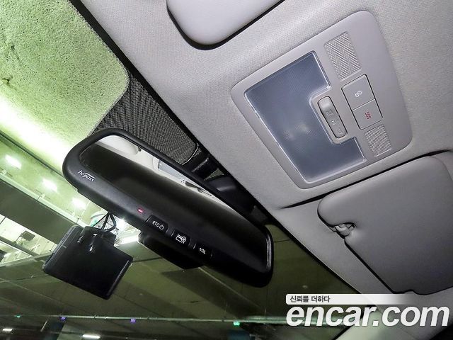 Hyundai Venue 2020 — photo 17