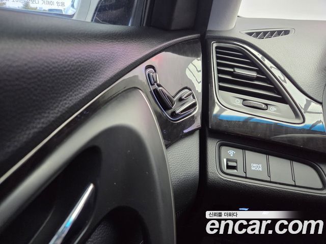 Hyundai Grandeur 2016 — photo 16