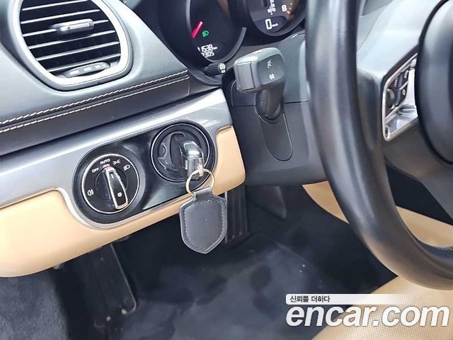 Porsche 718 2018 — photo 15