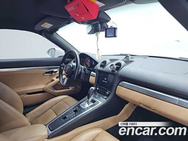 Porsche 718 2018 — photo 17