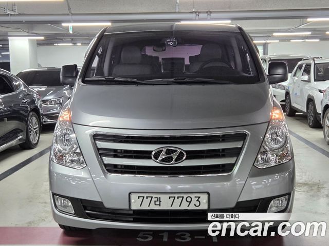 Hyundai Starex 2017 — photo 2
