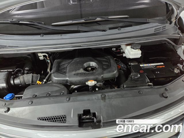 Hyundai Starex 2017 — photo 17