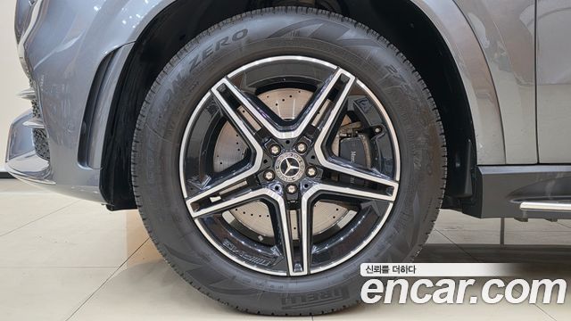 Mercedes-Benz GLE-Class 2021 — photo 6