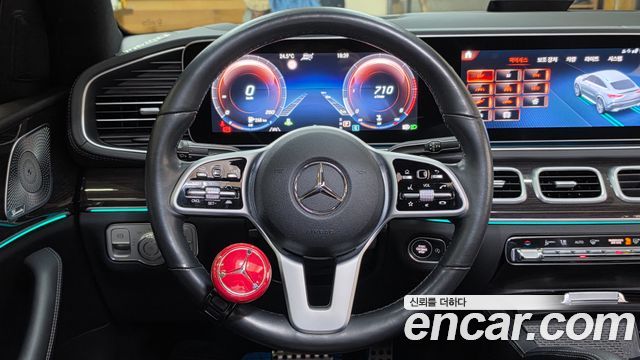 Mercedes-Benz GLE-Class 2021 — photo 10