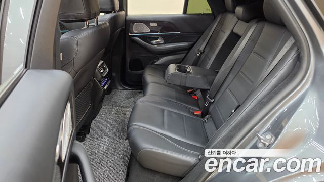 Mercedes-Benz GLE-Class 2021 — photo 13