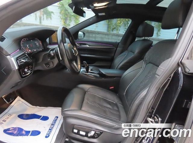 BMW Gran Turismo 2022 — photo 6