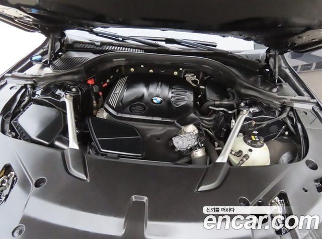 BMW Gran Turismo 2022 — photo 20