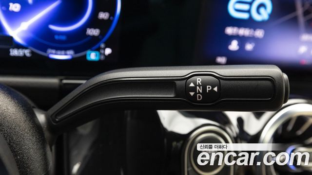 Mercedes-Benz EQA 2026 — photo 19