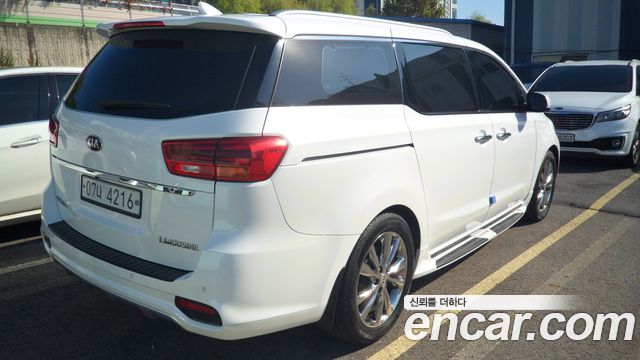 Kia Canival 2019 — photo 4