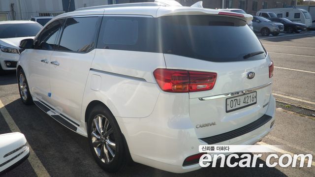 Kia Canival 2019 — photo 6