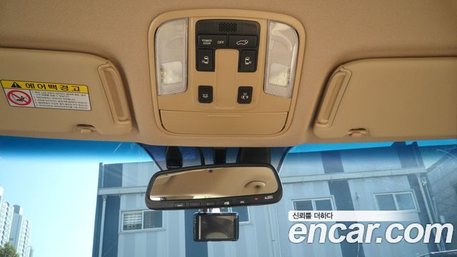 Kia Canival 2019 — photo 16