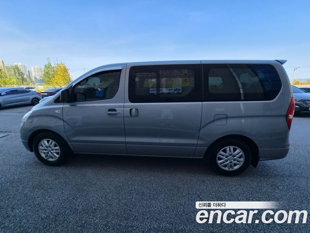 Hyundai Starex 2011 — photo 8