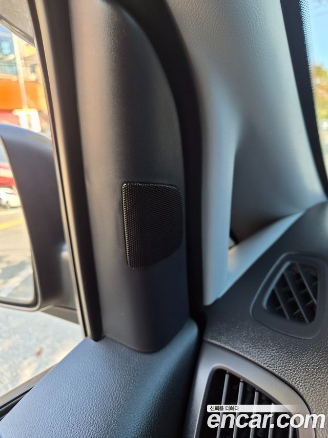 Hyundai Starex 2011 — photo 12