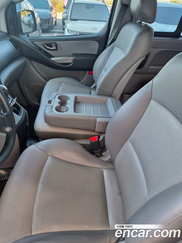 Hyundai Starex 2011 — photo 14