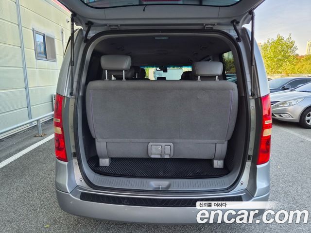 Hyundai Starex 2011 — photo 16