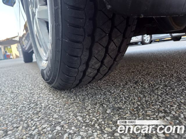 Hyundai Starex 2011 — photo 19