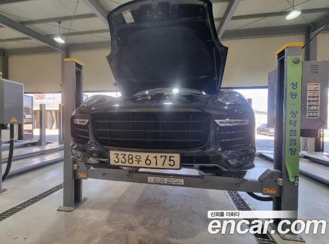 Porsche Cayenne 2016 — photo 1