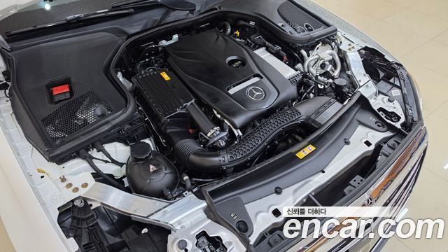 Mercedes-Benz E-Class 2020 — photo 7
