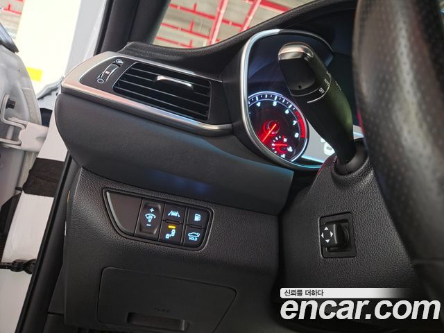 Genesis G70 2019 — photo 9