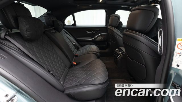 Mercedes-Benz S-Class 2025 — photo 10