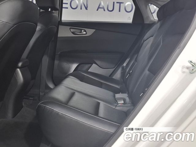 Kia K3 2021 — photo 10