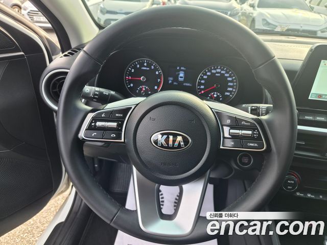 Kia K3 2021 — photo 11