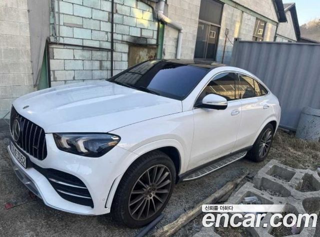 Mercedes-Benz GLE-Class 2023 — photo 2