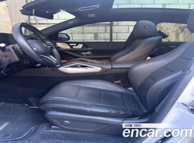 Mercedes-Benz GLE-Class 2023 — photo 9